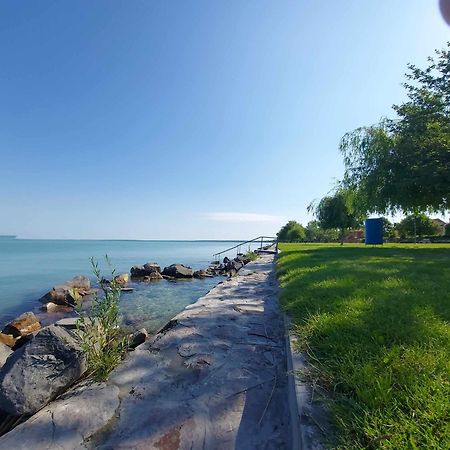 Balatoni Aranyparti Apartmanok Siófok Esterno foto