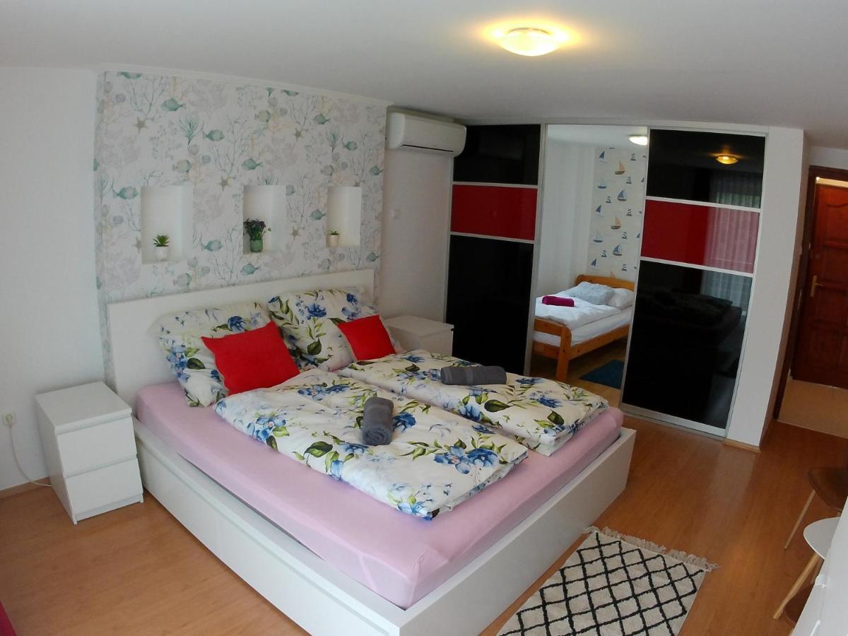Balatoni Aranyparti Apartmanok Siófok Esterno foto
