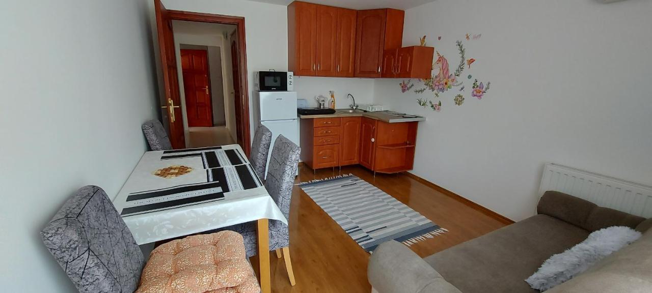 Balatoni Aranyparti Apartmanok Siófok Esterno foto